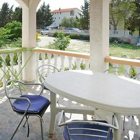 In With Pool Near Sandy * Vrsi